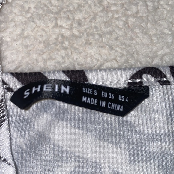 Shein crop top bundle size Small - Picture 4 of 10